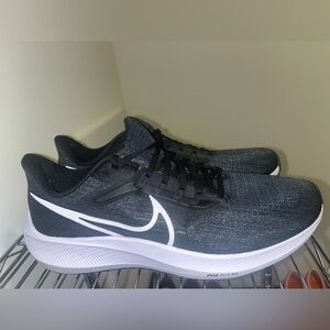 Nike, Black, Size 9